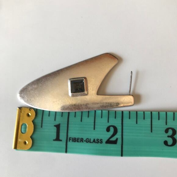 NEW Romance Matte Silver Tone oblong mod chevron-style semi-hoop earrings - Picture 5 of 15